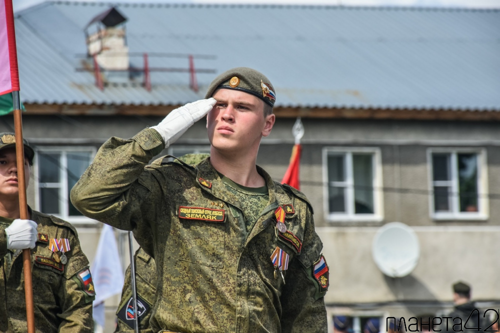 Двум юнармейцам Юрги вручены медали Двум юнармейцам Юрги вручены медали